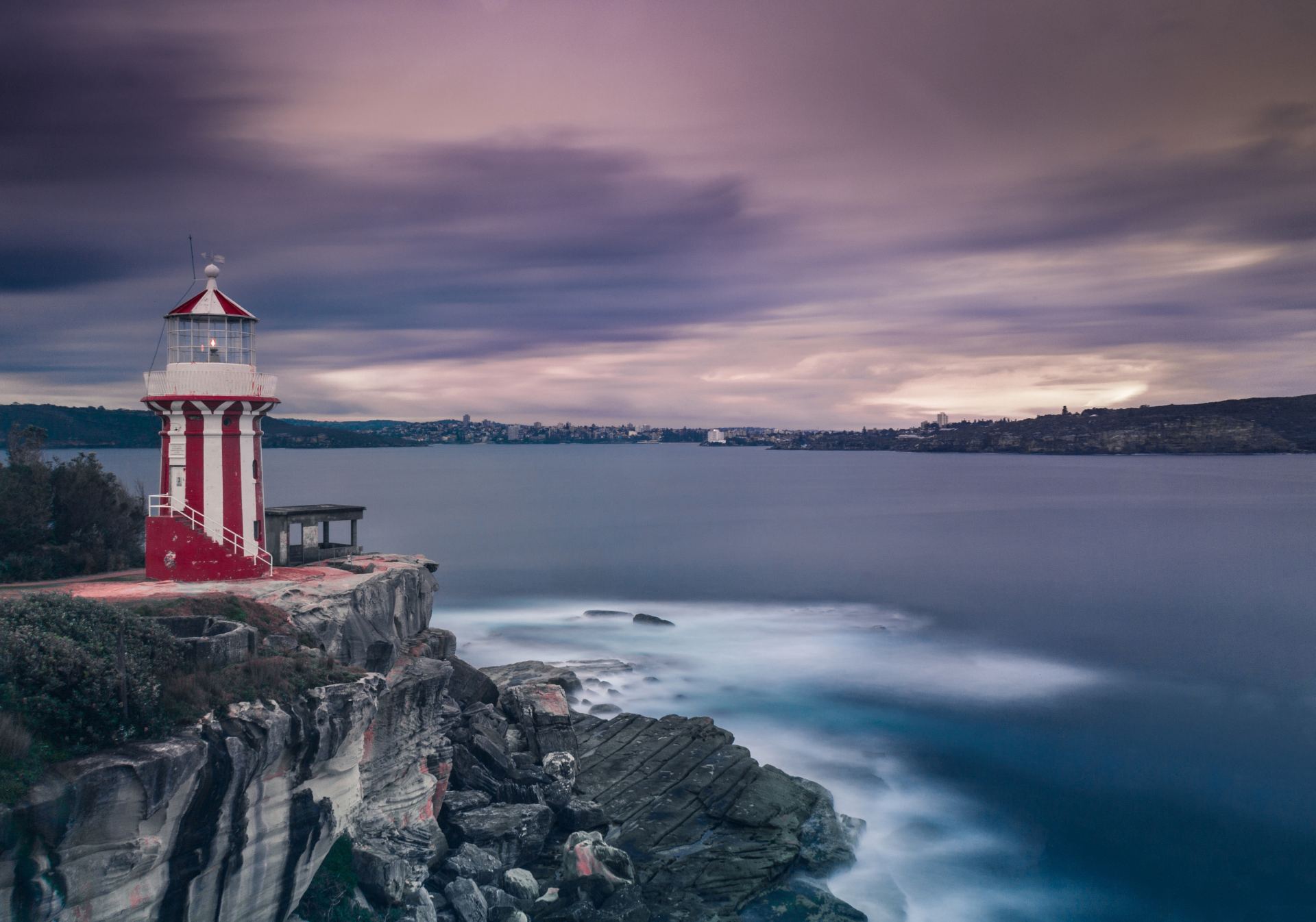 灯塔 / LIGHTHOUSE